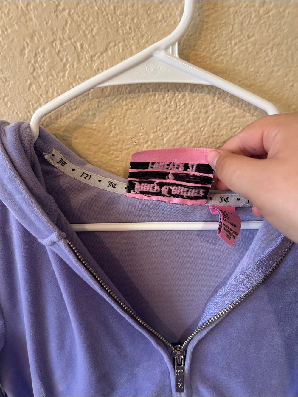 Juicy Couture x Forever 21 Cropped Velour Zip Hoodie Purple Rhinestone M - Picture 4 of 5